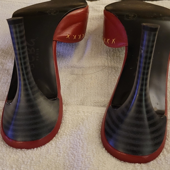 BCBG Paris Red 4.25" Mule Heels with Bow Accent - Size 10 - Picture 7 of 7